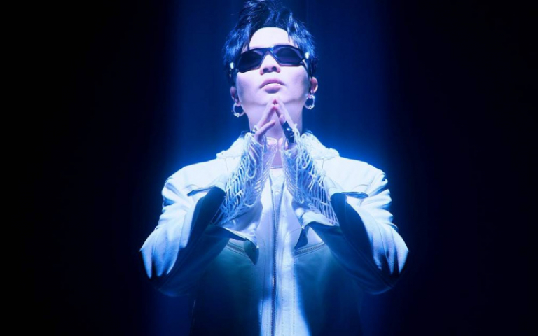 蕭秉治巡演採環繞舞台　揪鼓鼓北流「上台幫我脫」