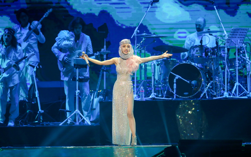 蔡依林自虧頭等艙空姐　應援斧頭燈太夯江蕙想全收