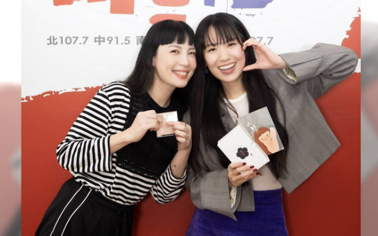 孫盛希衣服布料一次比一次少　魏如萱驚呼「代言內衣廣告」