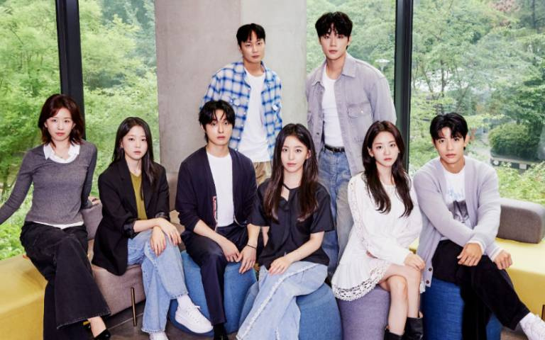 Netflix官宣韓劇《殭屍校園》第2季正式開拍，殭屍瘟疫再度蔓延！首季演員全數回歸，弱美男英雄、魷魚遊戲新面孔加入