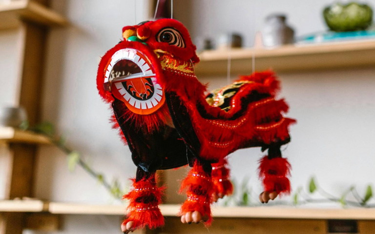 2026馬年運勢！湯鎮瑋點名這幾個生肖，財運、愛情、健康全解析