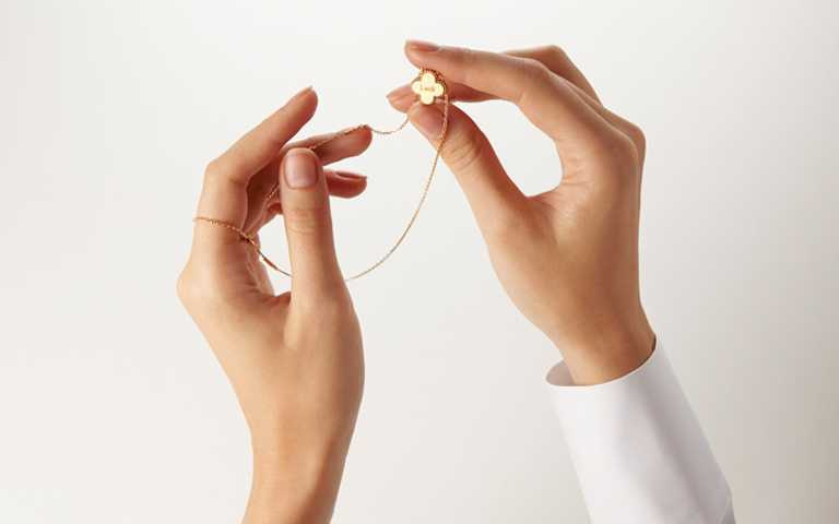 限量吊墜蛻變新姿！鐫刻文字、挑選材質、復刻經典設計　個人化珠寶為生活留下美好印記