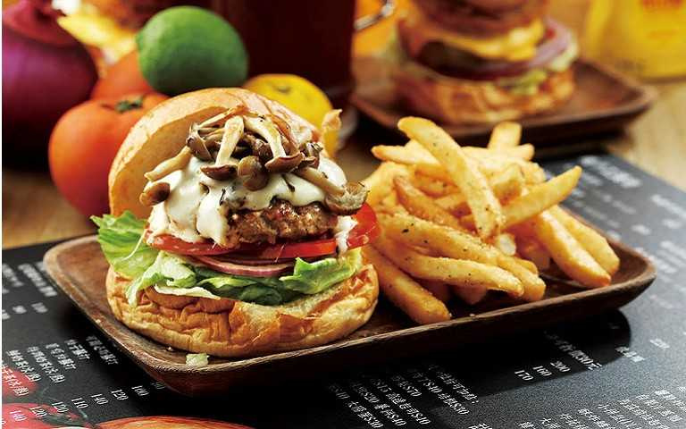 浮誇漢堡5/挑戰高層Take Out Burger & Cafe