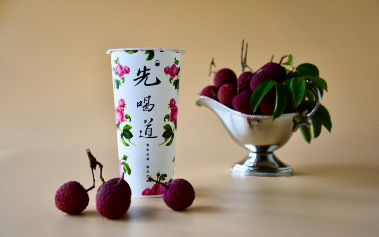 解膩飲品第二杯半價!「四季春荔枝青」、「玫瑰園荔枝紅」,快揪朋友喝起來