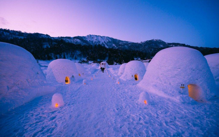 只限定一個月的「雪屋體驗」!在長野冰冷的雪白小屋中 品嚐暖呼呼的狼煙鍋