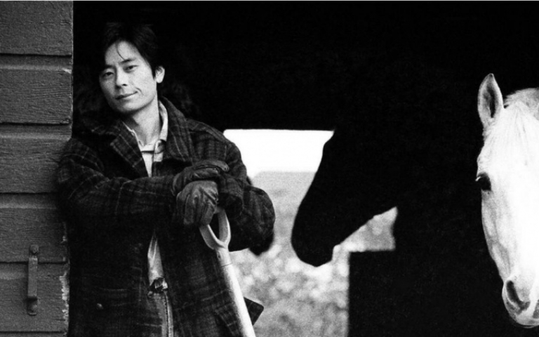 潘重威大衣暖機拍王傑　居民誤會藏槍械鬥驚嚇報警