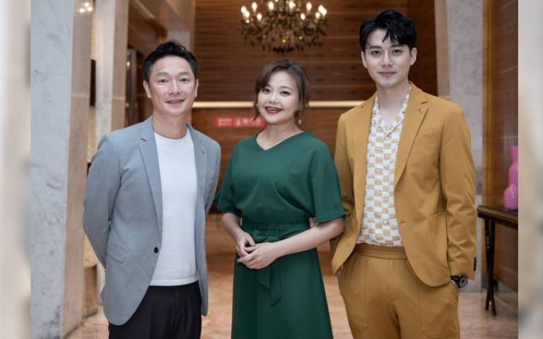 謝祖武半夜看賽事邊幫妻按摩　單身林嘉俐喊：一定要有伴！