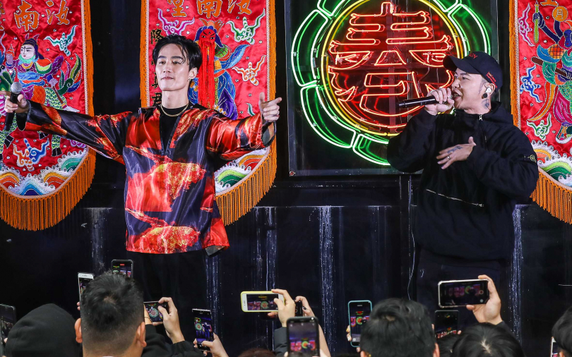 小春慈佑宮廟口開唱　天王級嘉賓實在太大咖