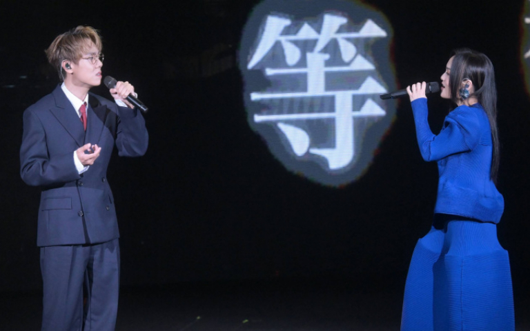 徐佳瑩暌違7年重返香港紅磡　美食開吃趁空賞夜景