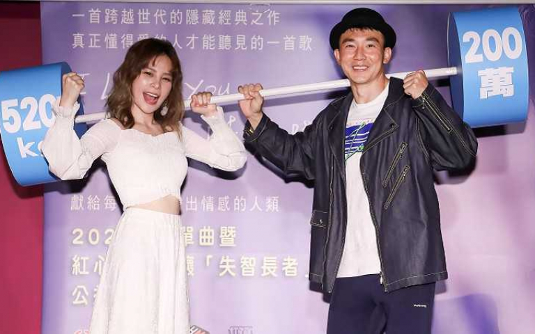 自嘲「鼓詼級」歌手 陳曼青出道22年終發個人作品