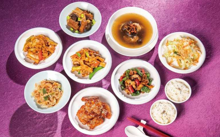 五星飯店推百元便當 設籍「這2區」加碼8道合菜1,500有找