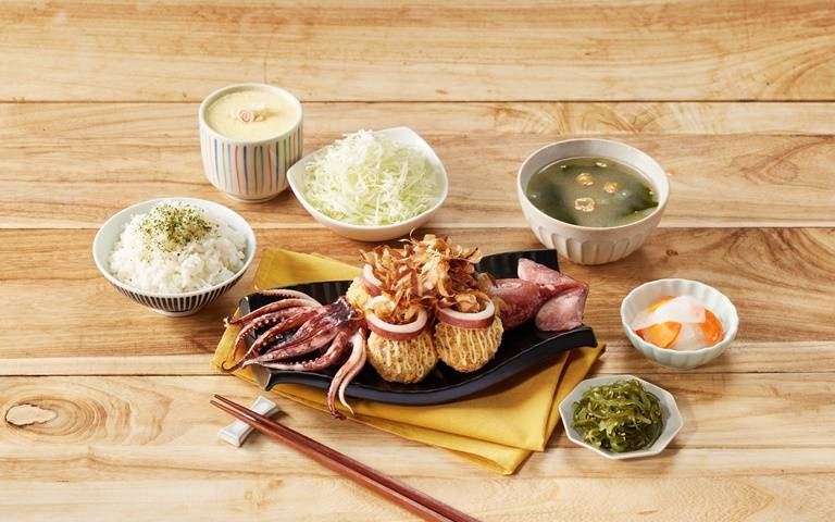 高雄人手刀衝!「品田牧場」在SOGO開幕,打卡爽吃花生霜淇淋!