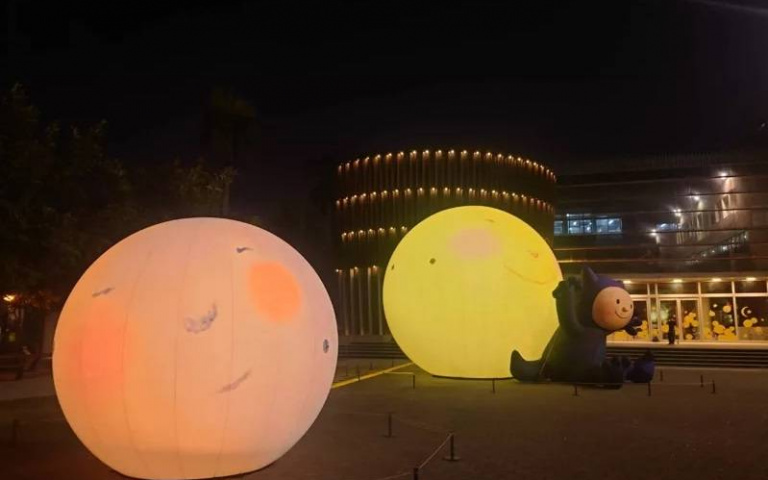 重現幾米！「月亮不見了」絕美場景在台南　周末浪漫點燈這天還有免費燈籠