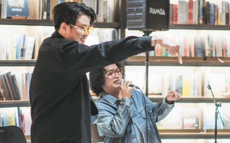 冰球樂團主唱現身力挺　揪潘信維重現「男上加男」