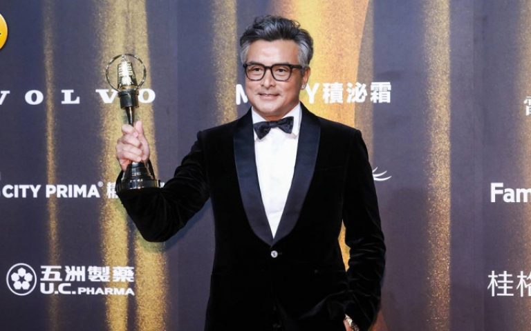 金鐘59／李銘順四度成功敲鐘　甜蜜告白老婆「妳是我的幸運星」