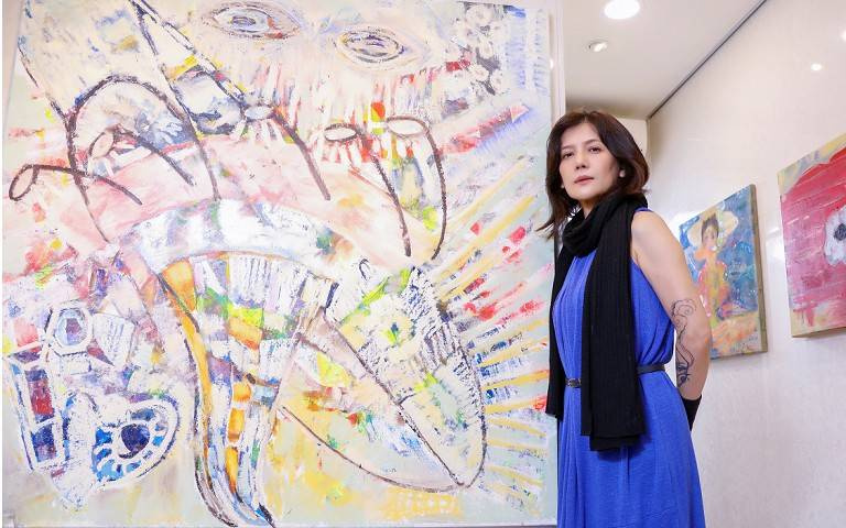 娛樂TeaTim／黃柔閩作畫剖析自我攤開傷疤　失戀就像世界末日「我在消失」