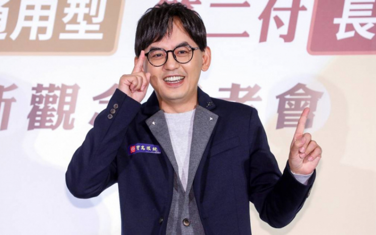 黃子佼送Lulu精品包掛保證「歡迎送驗」 不多接專欄為陪老婆孩子