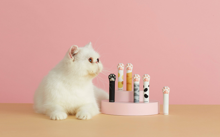 超萌貓掌護唇膏，貓奴們必收藏！保養品牌快閃櫃，來店、下單禮一次擁有！