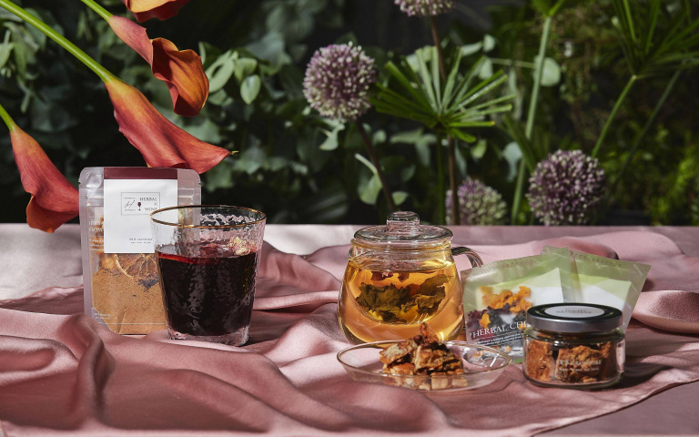 中秋品茗! 花草茶配紅酒香料包 中式茶飲混搭琥珀糖、冷泡壺