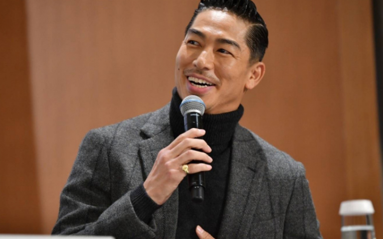 「姐夫」AKIRA工作排到明年6月　喊話台粉：拭目以待