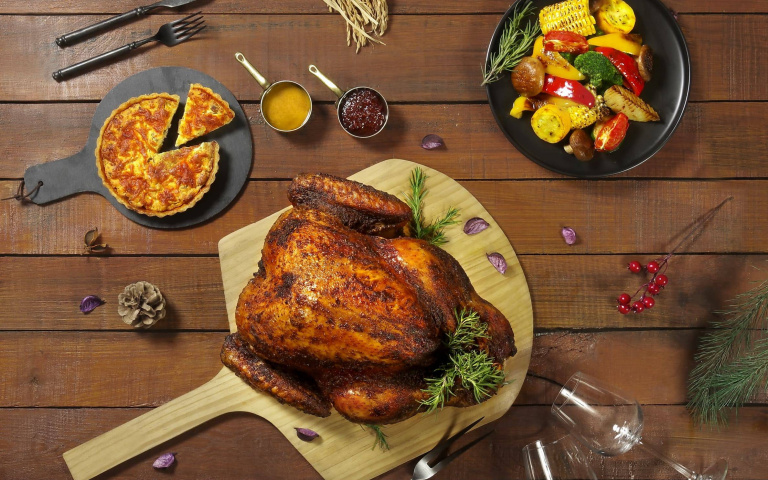 巨肥火雞、紅酒、培根野菇派！花園酒店超澎湃「感恩聖誕火雞禮籃」準備開吃！