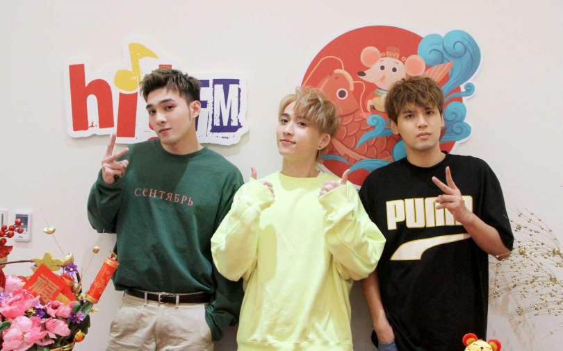 過年也要玩！　邱鋒澤紅回新加坡玩狼人殺