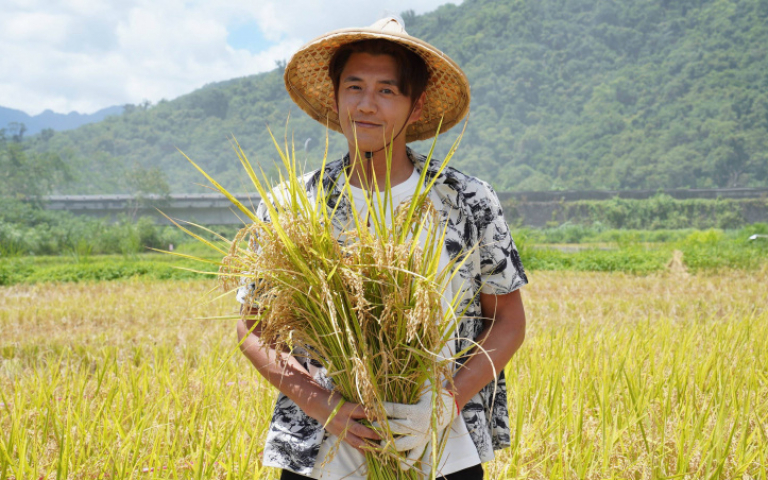 阿布重拾外景主持棒 最怕體能跟不上