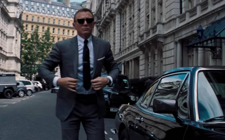 《007-生死交戰》中駕駛的英倫Aston Martin名車有哪些?