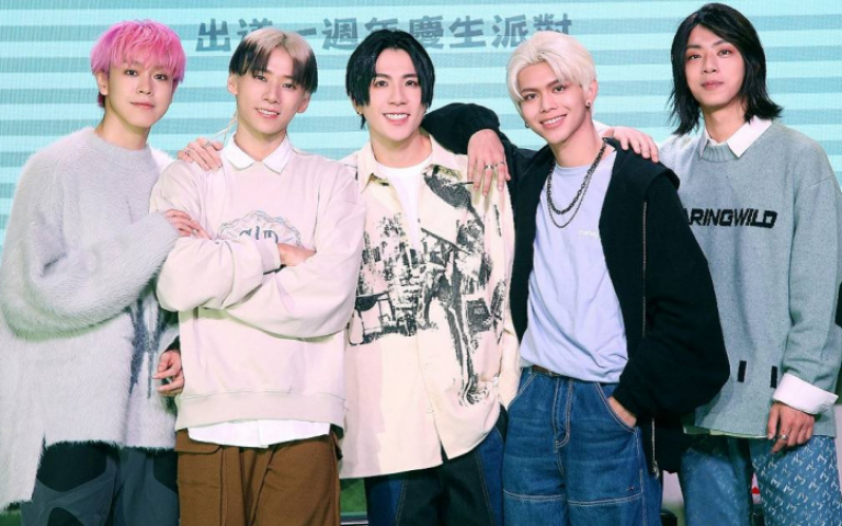 男星自爆「第一次」大戰7回合 洗澡驚現粉紅色血水