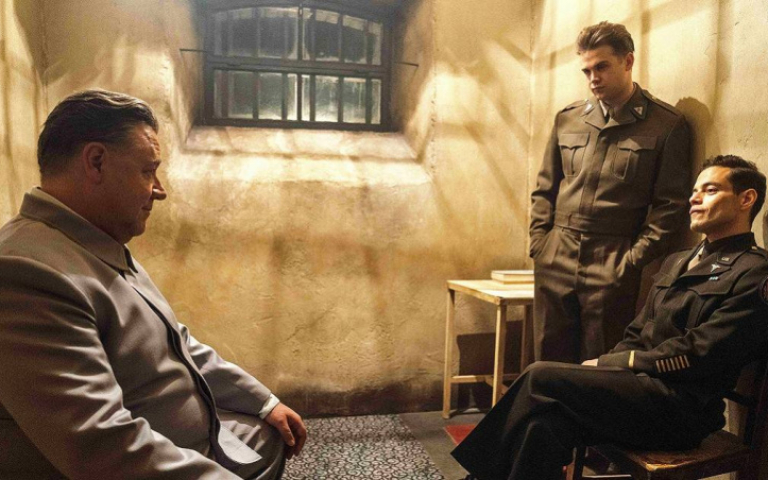 李奧伍道爾《紐倫堡》輕鬆搞定2大影帝  坐「搖滾區」看羅素、雷米對決