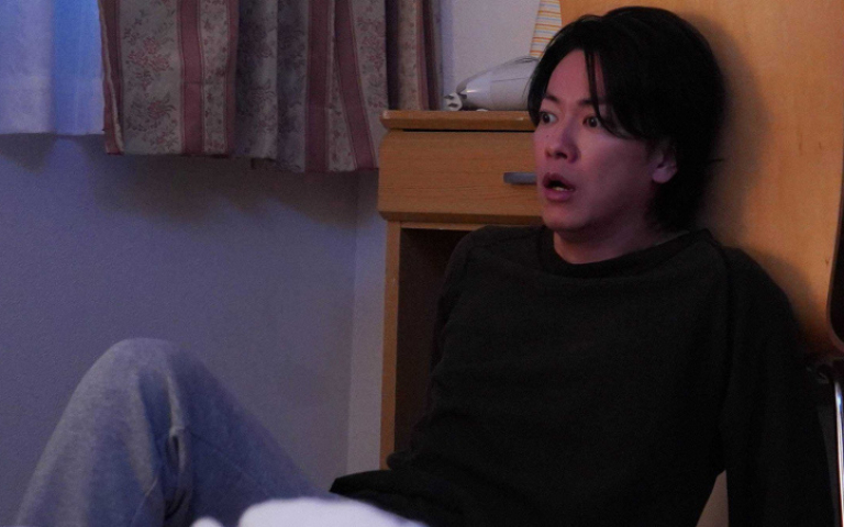 佐藤健熱愛靈異故事 撞鬼「驚嚇表情」受好評