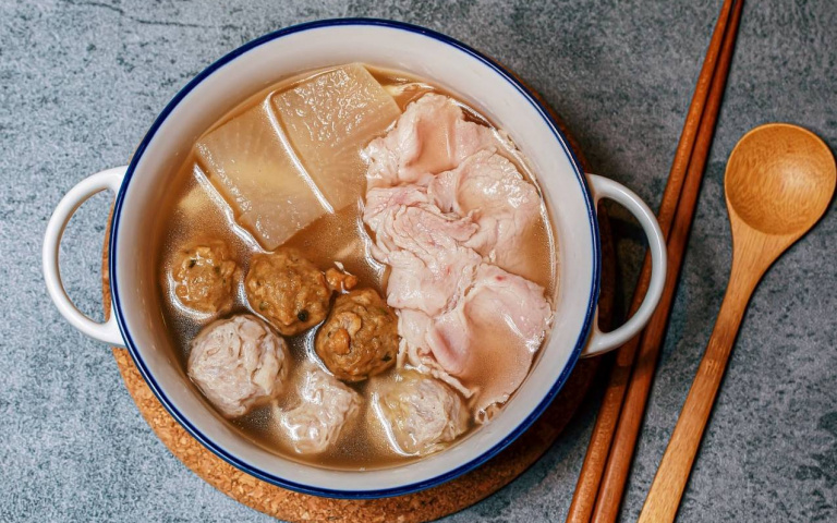 肉大人火鍋新吃法 五款湯底變身雜炊、義大利麵、牛肉麵