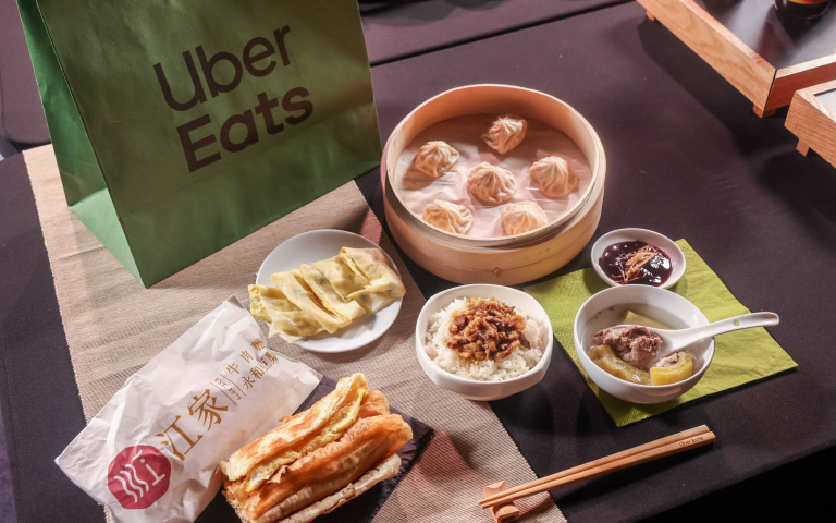 美食控注意!「Uber Eats 美食市集」登場,冰火菠蘿油、港式凍檸茶大飽口福!