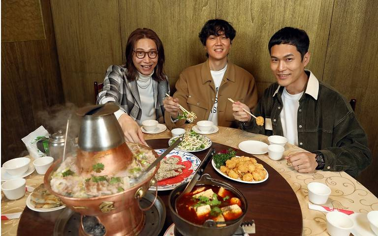 娛樂星聞／宇宙人過年圍爐靠藍色減低食慾　人夫阿奎期待岳家好手藝