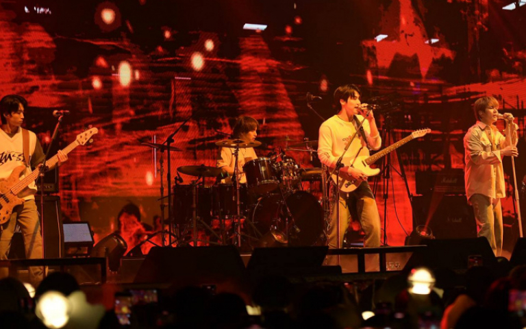 N.Flying雙主唱飆高音鼓手先倒嗓　徐東成許諾當兵回來秀腹肌