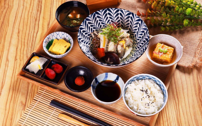 秒飛日本！唐吉訶德、日式餐廳進駐高雄百貨，連續三天餐點買一送一！