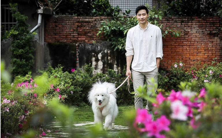 寵物情緣/愛犬多比助攻 楊時修娶回7年女友