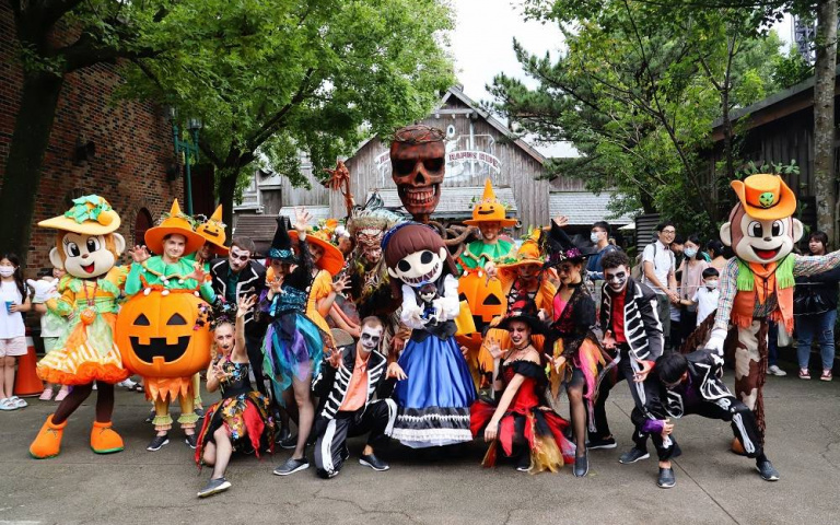 你敢挑戰嗎？六福村百年骨宅、真人版喪屍遊行血戰，等你來試膽！