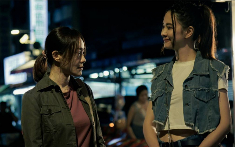 尹馨與室友相處融洽　為這事接視訊電話哭笑不得