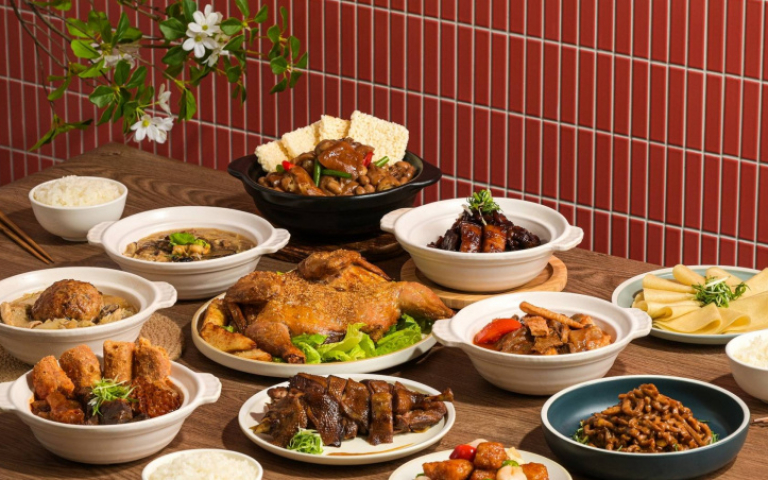 高雄名店翻玩外婆的台味家常菜　2人也能吃的劇場式中菜插旗南港