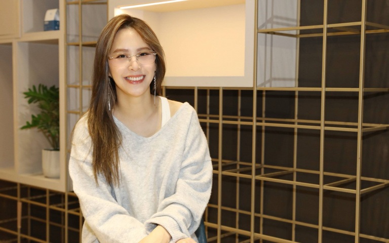 星談心／曾受怪力亂神影響　黃小柔童年被貼「相欠債」標籤陷憂鬱