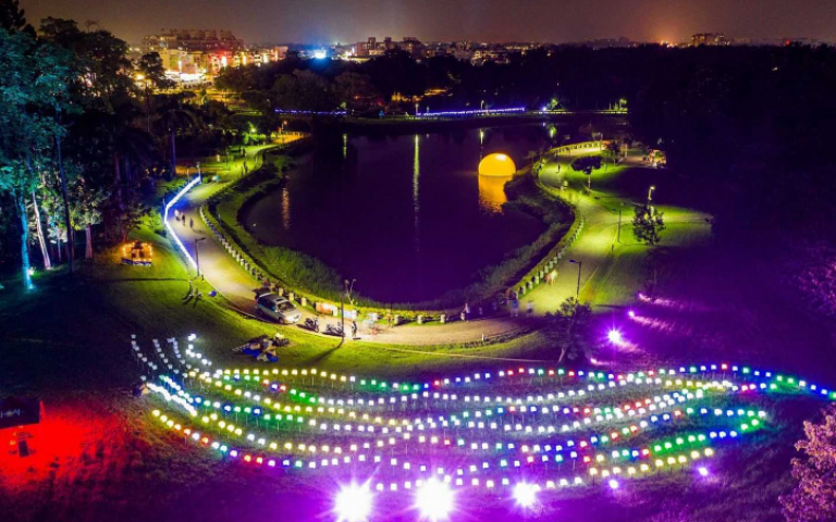 嘉義市的夜亮起來！「光織影舞」光影藝術展10/1繽紛登場