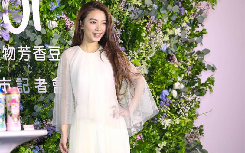 Hebe不受「琳浩戀」求婚威脅 笑稱「有蔡依林擋著」
