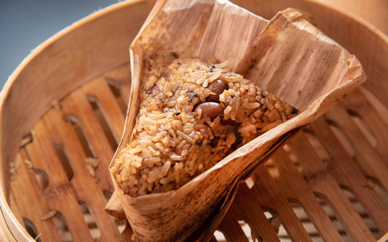 鮑魚、干貝包進粽子！大倉久和大飯店「荷韻薰風粽禮」葷素甜鹹兼備