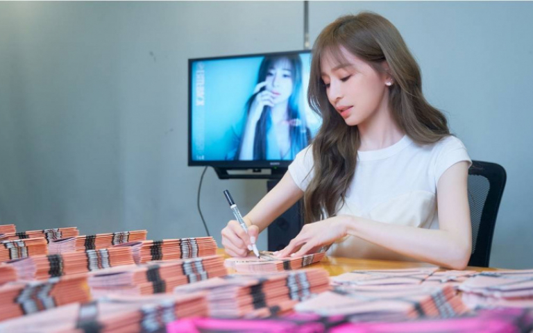 王心凌吃播吸355萬人圍觀　為粉絲獻上驚喜禮物