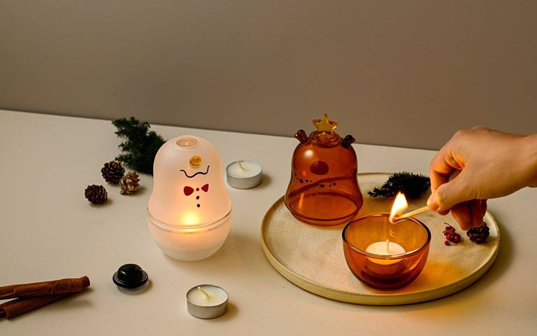 交換禮物就選這個！麋鹿與雪人2款變色玻璃燭罩88折優惠，真的超療癒！