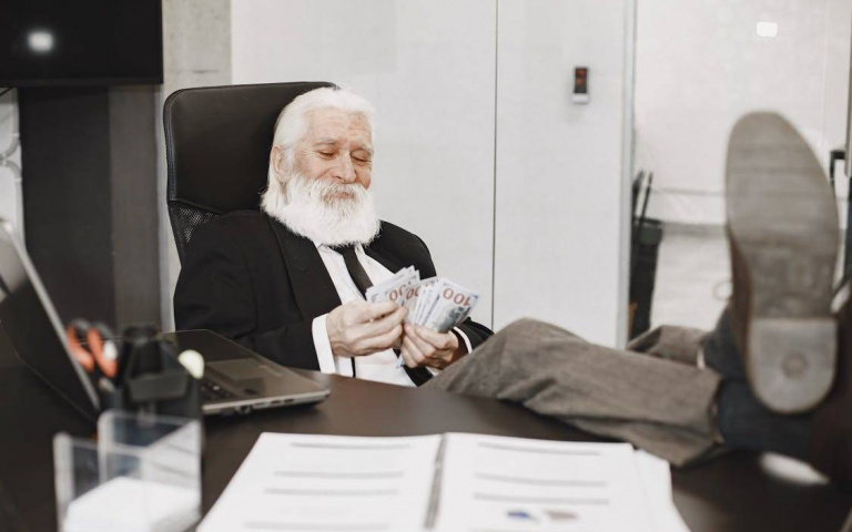 越老越有錢！這5星座厚積薄發　人生下半場財運爆發