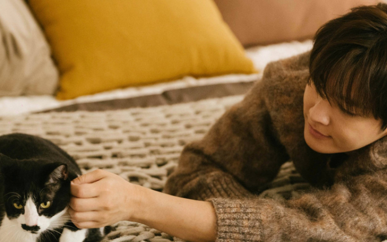 炎亞綸感性談毛小孩　「教我成為有溫度的人」