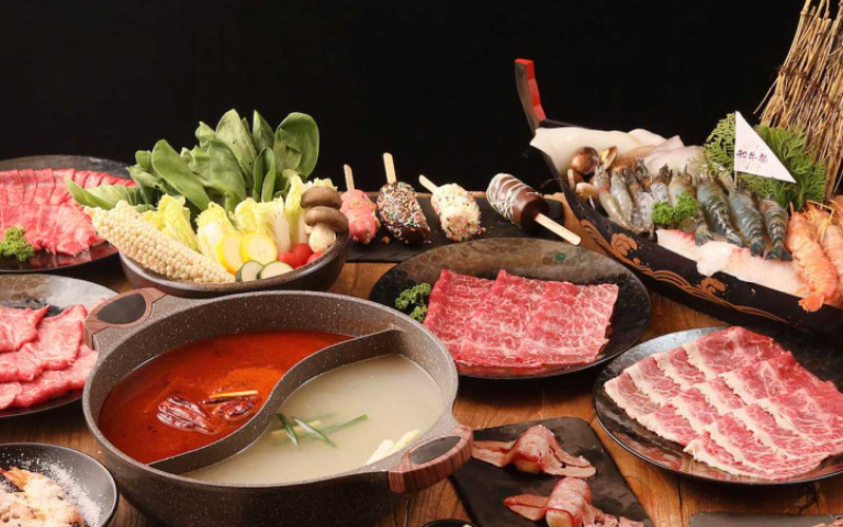 恨自己小鳥胃！和牛鍋物＋日本祭典美食　任你吃到飽