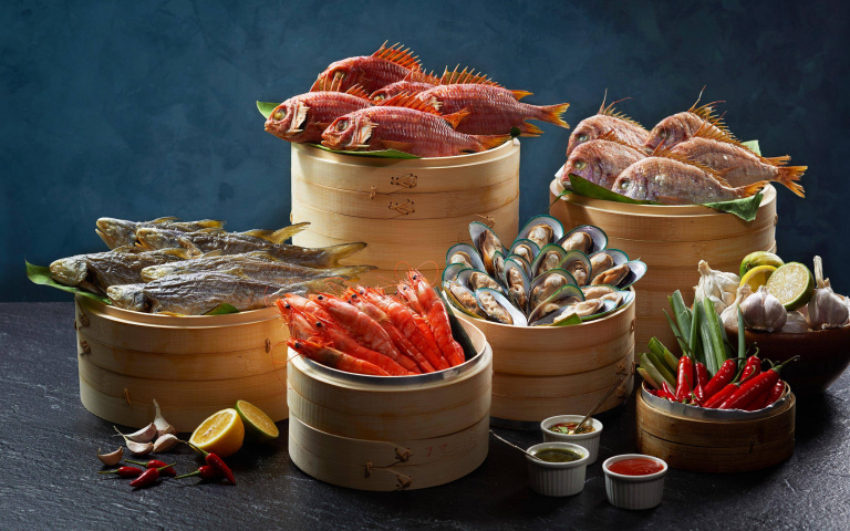 現流魚獲吃到飽!全國最高自助餐廳擁新北絕美景色,還有脆皮香料豬五花、爐烤美國牛、鮮果甜點可以吃!